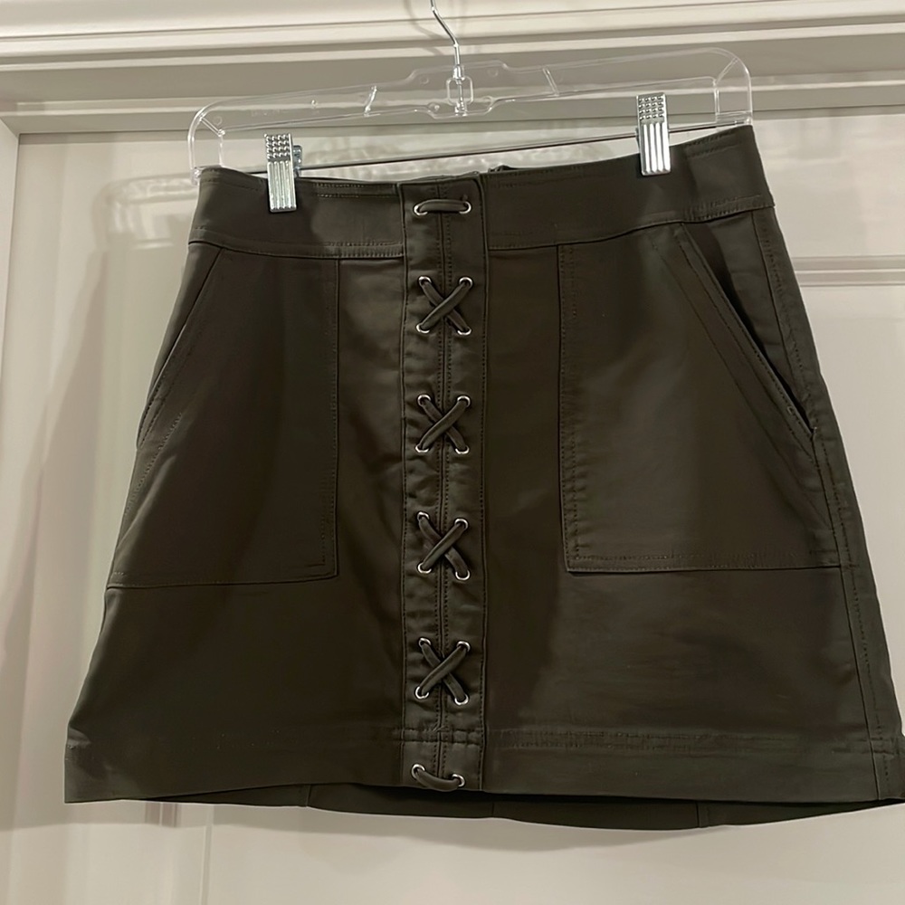 Express mini skirt